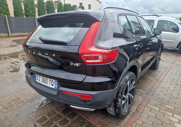 Volvo XC 40 cena 39900 przebieg: 67000, rok produkcji 2018 z Chodzież małe 529